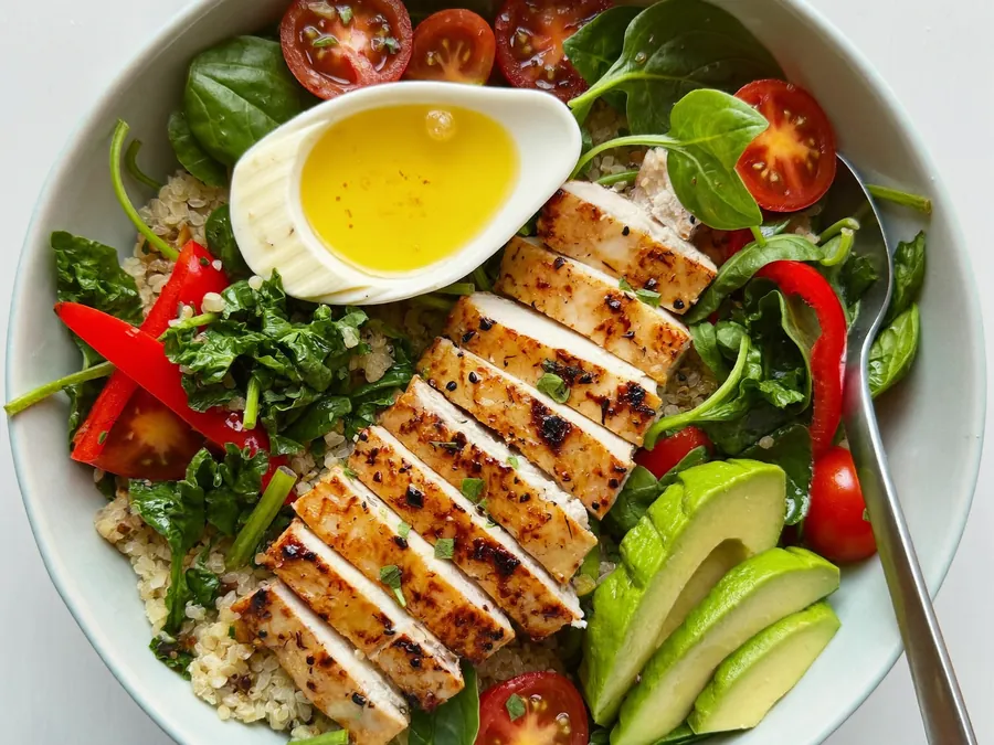 Bowl de Pollo con Quinoa